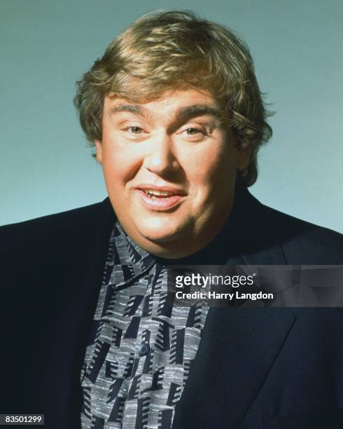 Actor John Candy poses for a photo session on April 12, 1993 in Los Angeles, California.