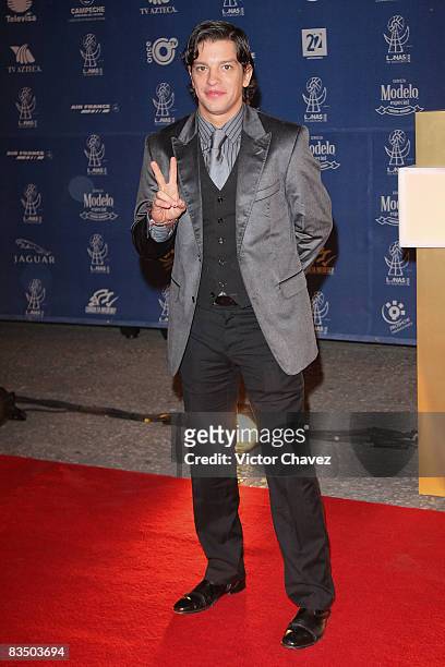 Singer and actor Yahir attends the red carpet for Lunas del Auditorio at Auditorio Nacional on October 29, 2008 in Mexico City, Mexico.