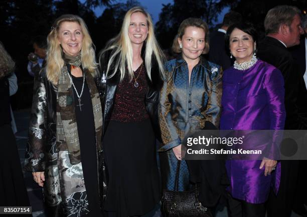 Bernice Balson, Allison Balson, Anissa Balson and Veranda Editor-in-Chief Lisa Newsom attend the Veranda Preview Gala For The Great House At Historic...