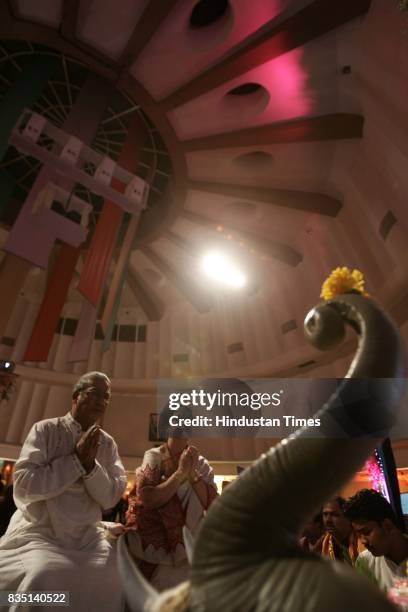 Diwali Festival: Stock brokers celebrate Diwali at the Bombay Stock Exchange building on Friday.