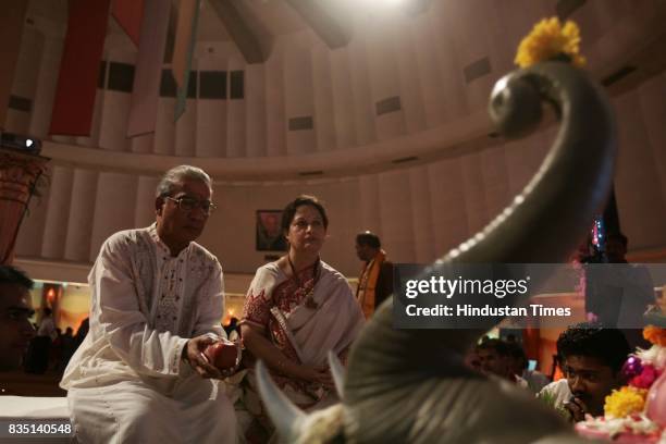 Diwali Festival: Stock brokers celebrate Diwali at the Bombay Stock Exchange building on Friday.