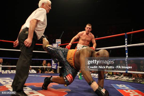 Martin Rogan Boxer 382 Martin Bedford Stock Photos, High-Res Pictures, and Images - Getty ...