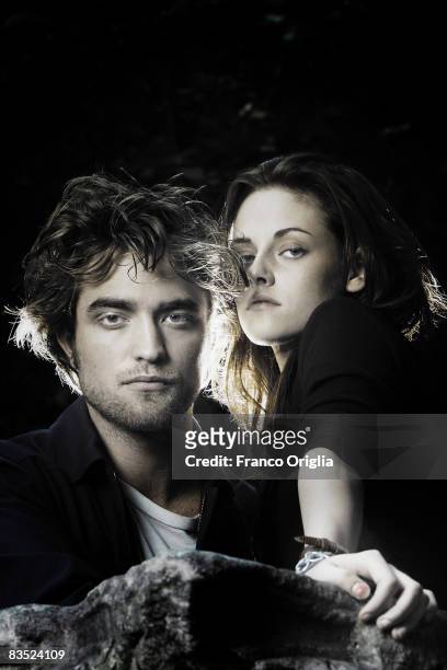 Actors Kristen Stewart and Robert Pattinson pose for the 'Twilight' Portrait Session at the 'De Russie' hotel, during the 3rd Rome International Film...