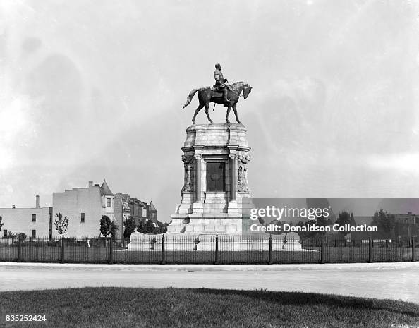 Equestrian Statue of Robert E. Lee in Richmond, Virginia Equestrian Statue of Robert E. Lee in Richmond, Virginia