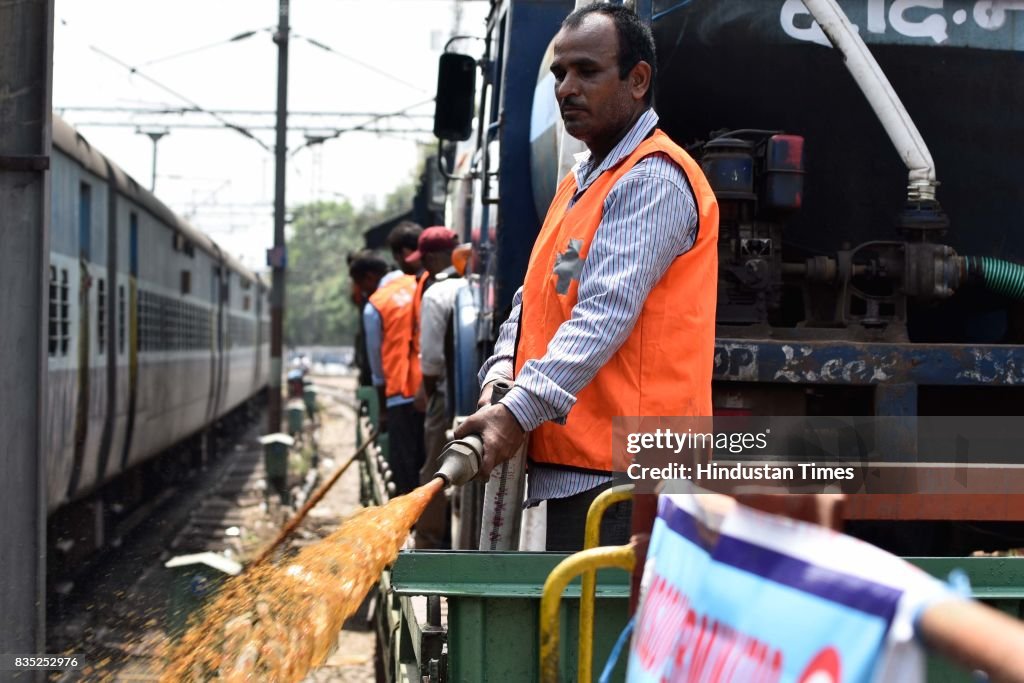 Mosquito Terminator Special Train In Delhi Area Flagged Off From New Delhi