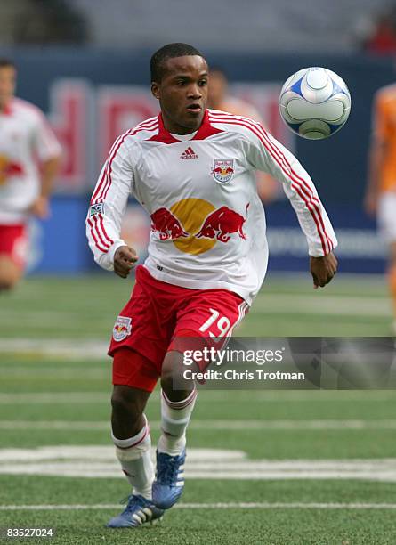 Dane Richards of the New York Red Bulls gets controll of the ball in the first half against the Houston Dynamo during the MLS Western Conference Semi...