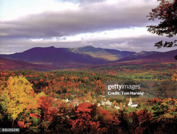 stowe village, vermont-1 - vermont fotografías e imágenes de stock