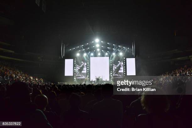 Lionel Richie performs at the Prudential Center on August 18, 2017 in Newark, New Jersey.