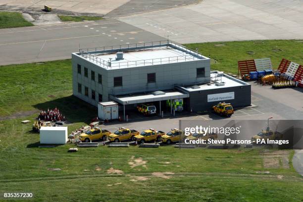 Airside Ops 17 Airside Operations Safety Unit Stock Photos, High-Res Pictures, and ...