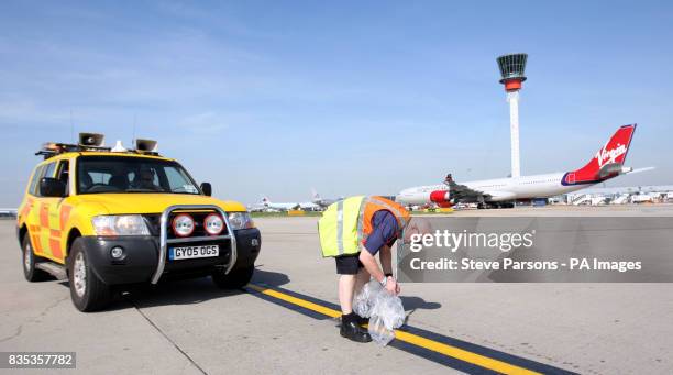 Airside Ops 17 Airside Operations Safety Unit Stock Photos, High-Res Pictures, and ...