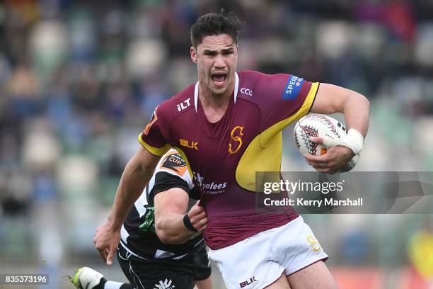 Manaaki Selby-Rickit of Southland in action during the round one Mitre 10 Cup match between the Hawke's Bay and Southland at McLean Park on August...