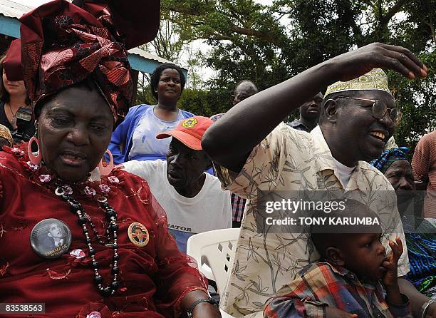 Malik Obama , the half-brother of US Democratic presidential hopeful Barak Obama gives a press conference with other relatives at the Obama's rural...