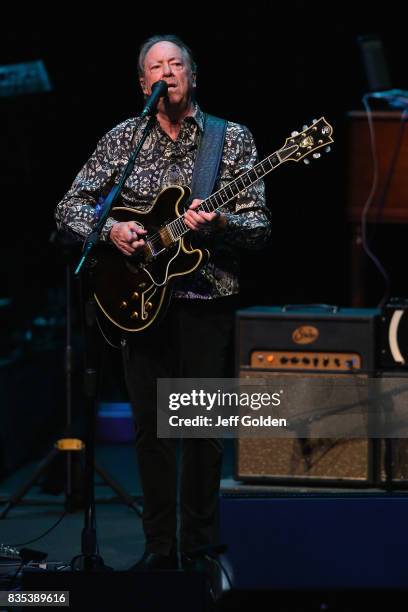 Boz Scaggs performs at Thousand Oaks Civic Arts Plaza on August 18, 2017 in Thousand Oaks, California.