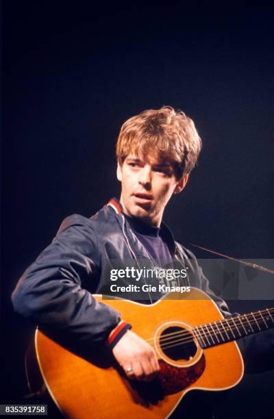 The La's, Lee Mavers, Futurama Festival, Brielpoort, Deinze, Belgium, 11/1990.