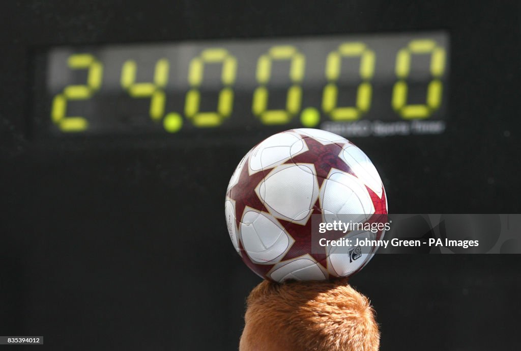 World record football freestyle