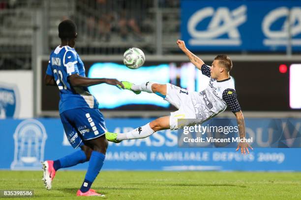 Romain Bayard of Tours during the Ligue 2 match between Niort and Tours on August 18, 2017 in Niort, .