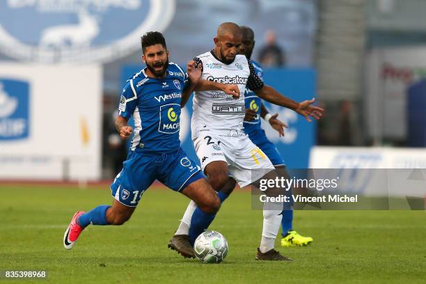 Jimmy Roye of Niort and Hamer Bouazza of Tours during the Ligue 2 match between Niort and Tours on August 18, 2017 in Niort, .