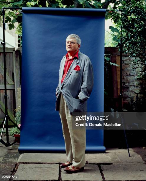 Artist David Hockney poses for a portrait shoot in London, 25th April 1995.