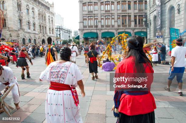 aztec dance in mexico city - aztec headdress stock pictures, royalty-free photos & images