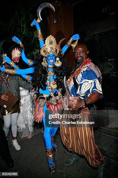 Supermodel Heidi Klum and singer Seal arrive at Heidi Klum's 2008 annual Halloween party at 1OAK on October 31, 2008 in New York City.