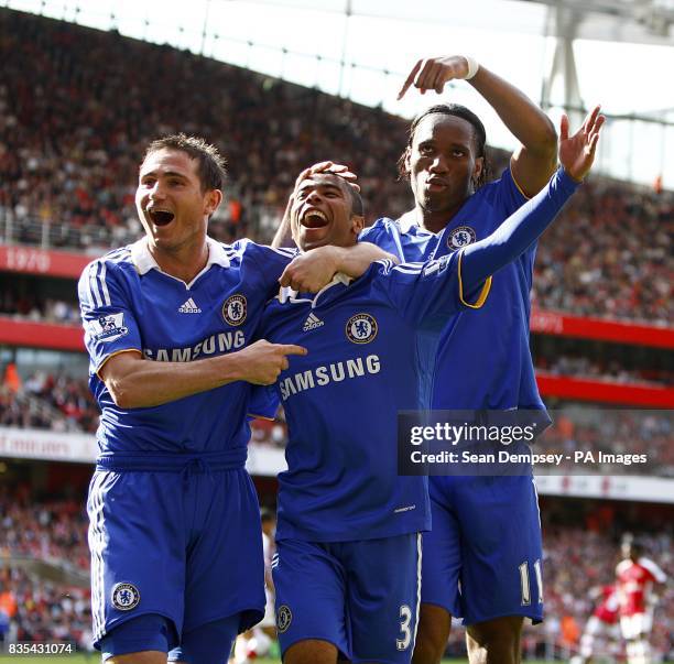 Kolo Toure Chelsea Photos and Premium High Res Pictures - Getty Images