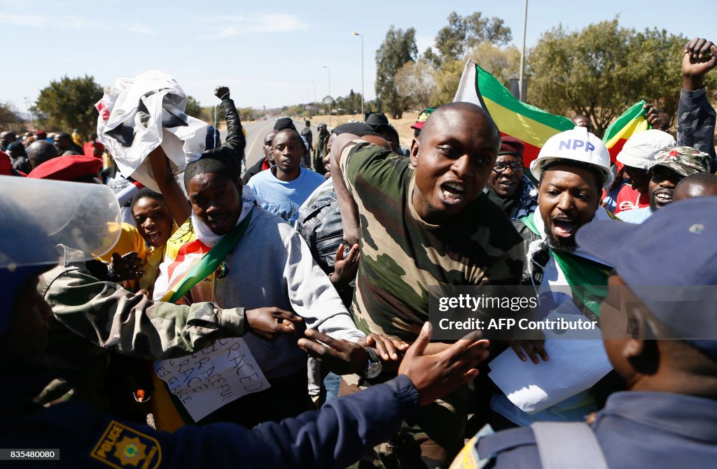 SAFRICA-ZIMBABWE-POLITICS-PROTEST