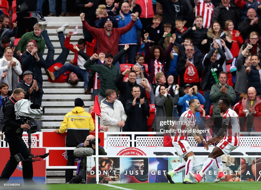 Stoke City v Arsenal - Premier League