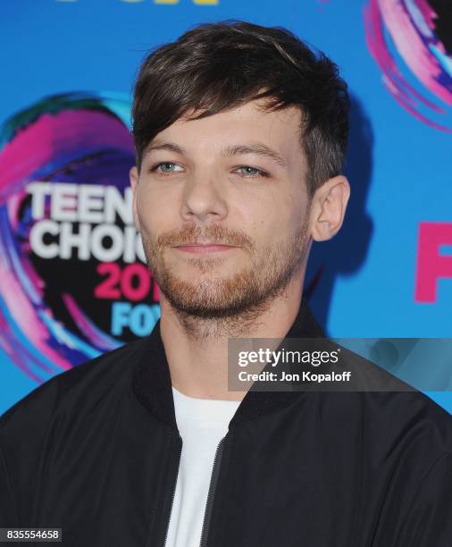 Louis Tomlinson of One Direction arrives at the Teen Choice Awards 2017 at Galen Center on August 13, 2017 in Los Angeles, California.