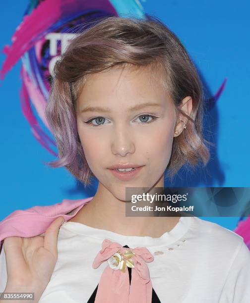 Singer Grace VanderWaal arrives at the Teen Choice Awards 2017 at Galen Center on August 13, 2017 in Los Angeles, California.