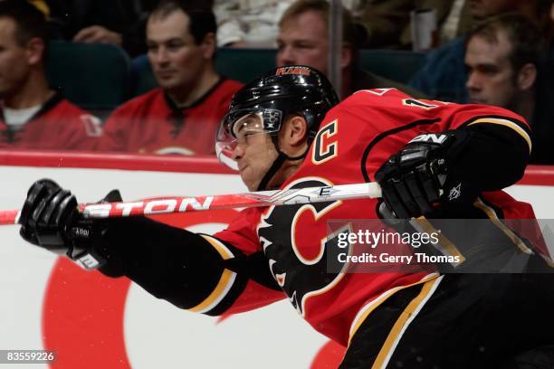 Jarome Iginla of the Calgary Flames shoots the puck against the Boston Bruins on October 30, 2008 at Pengrowth Saddledome in Calgary, Alberta,...