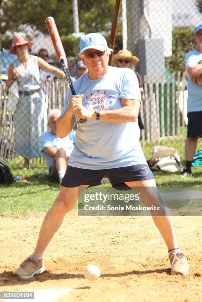 Carl Bernstein attends the 69th Annual Artists and Writers Softball Game at Herrick Park on August 19, 2017 in East Hampton, New York.