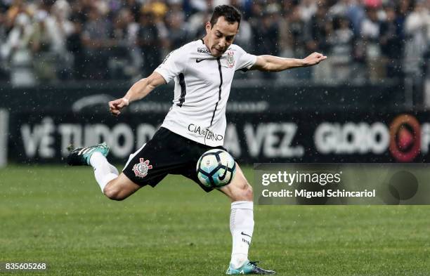 Rodriguinho of Corinthians conducts the ball during the match between Corinthians and Vitoria for the Brasileirao Series A 2017 at Arena Corinthians...