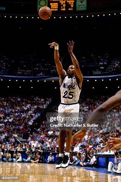 Nick Anderson of the Orlando Magic shoots a jump shot against the Indiana Pacers in Game One of the 1995 NBA Eastern Conference Finals at the Orlando...