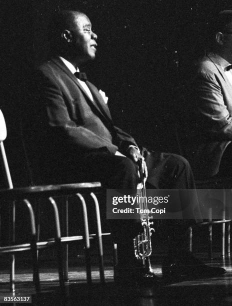 Jazz trumpeter Louis Armstrong performs at the University of Michigan on September 2, 1967 in Ann Arbor, Michigan.