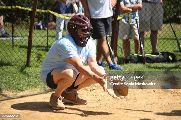 Carl Bernstein attends the 69th Annual Artists and Writers Softball Game at Herrick Park on August 19, 2017 in East Hampton, New York.
