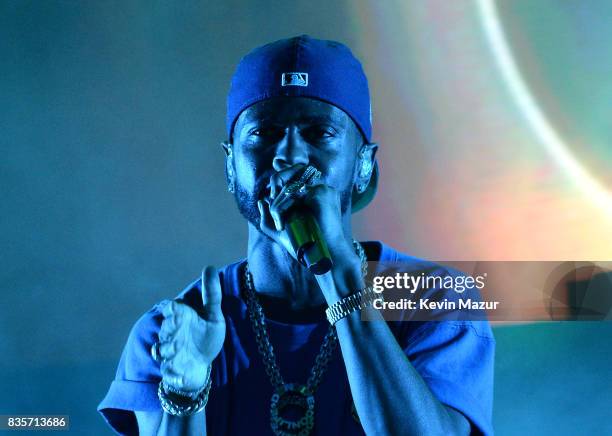 Big Sean performs during Day One of 2017 Billboard Hot 100 Festival at Northwell Health at Jones Beach Theater on August 19, 2017 in Wantagh City.