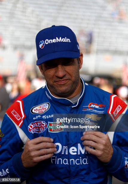 Elliott Sadler during the running of the 36th annual Food City 300 Xfinity race at Bristol Motor Speedway on August 18,2017