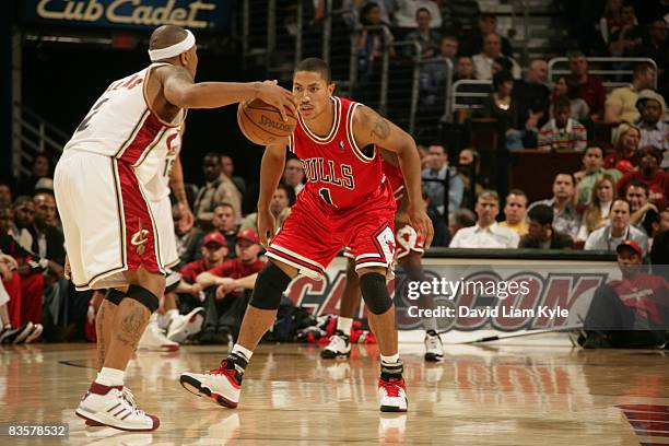 Derrick Rose of the Chicago Bulls guards Mo Williams of the Cleveland Cavaliers at The Quicken Loans Arena on November 5, 2008 in Cleveland, Ohio....