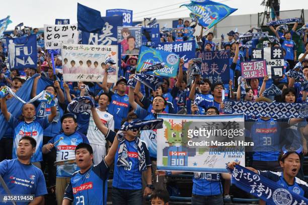 Supporters of Mito Hollyhock cheer prior to the J.League J2 match between Yokohama FC and Mito Hollyhock at Nippatsu Mitsuzawa Stadium on August 20,...