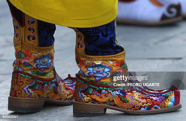 Close up of the shoes of Bhutan's new king, Jigme Khesar Namgyel Wangchuck during a ceremony in Thimphu on November 6, 2008.The isolated Himalayan...