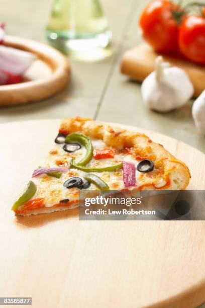 veggie pizza slice - vegetable pizza stock pictures, royalty-free photos & images