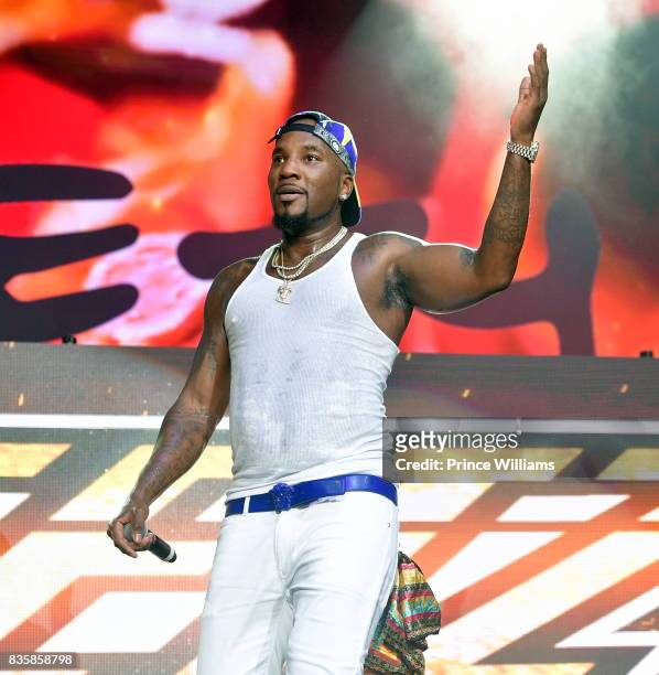 Young Jeezy Performs at Streetz Fest 2K17 at Lakewood Amphitheatre on August 19, 2017 in Atlanta, Georgia.