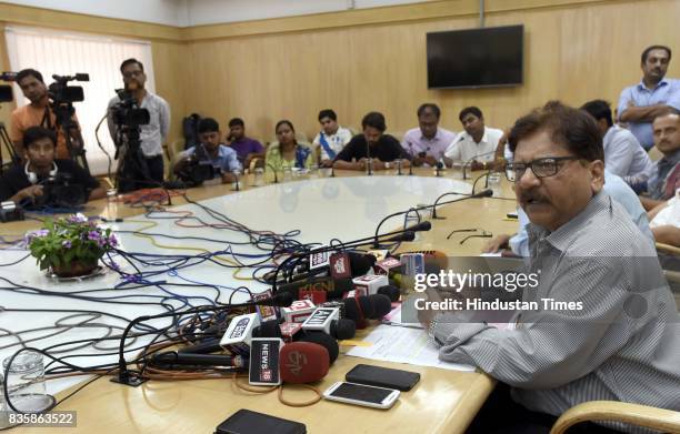 Mohd. Jamshed, the member-traffic and director general , Railway Board, with other officers briefs media about the Kalinga Utkal Express derailment...
