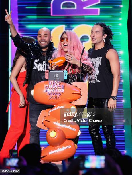 Diego Cardenas, Danna Paola and Jorge Anzaldo speak onstage during the Nickelodeon Kids' Choice Awards Mexico 2017 at Auditorio Nacional on August...