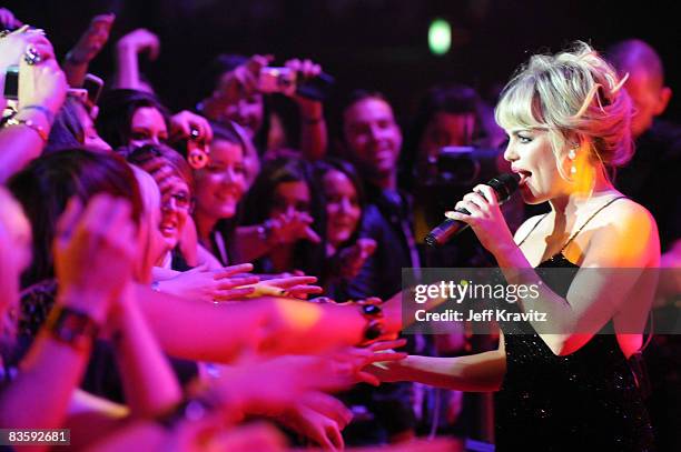 Singer Duffy performs at the 2008 MTV Europe Music Awards held at at the Echo Arena on November 6, 2008 in Liverpool, England.