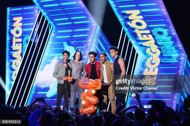 Speak onstage during the Nickelodeon Kids' Choice Awards Mexico 2017 at Auditorio Nacional on August 19, 2017 in Mexico City, Mexico.