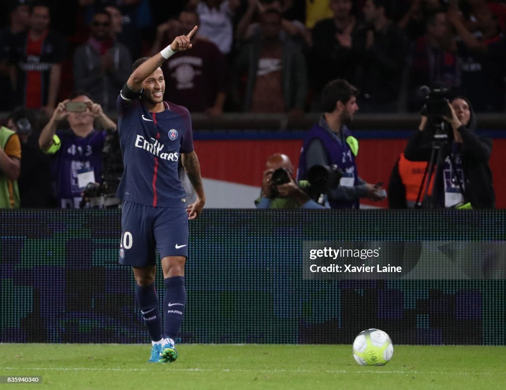 Paris Saint Germain v Toulouse - Ligue 1