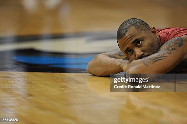Guard Mo Williams of the Cleveland Cavaliers before play against the Dallas Mavericks on November 3, 2008 at American Airlines Center in Dallas,...