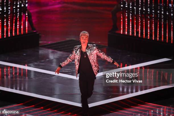 Mario Bautista performs during the Nickelodeon Kids' Choice Awards Mexico 2017 at Auditorio Nacional on August 19, 2017 in Mexico City, Mexico.