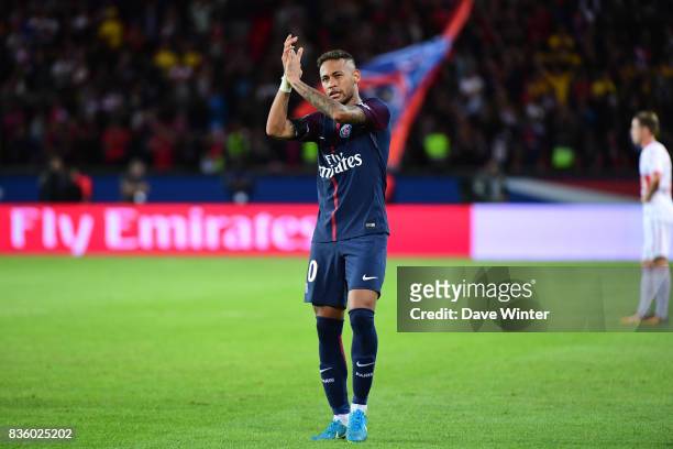 Neymar JR of PSG celebrates after putting his side 6-2 ahead during the Ligue 1 match between Paris Saint Germain and Toulouse at Parc des Princes on...